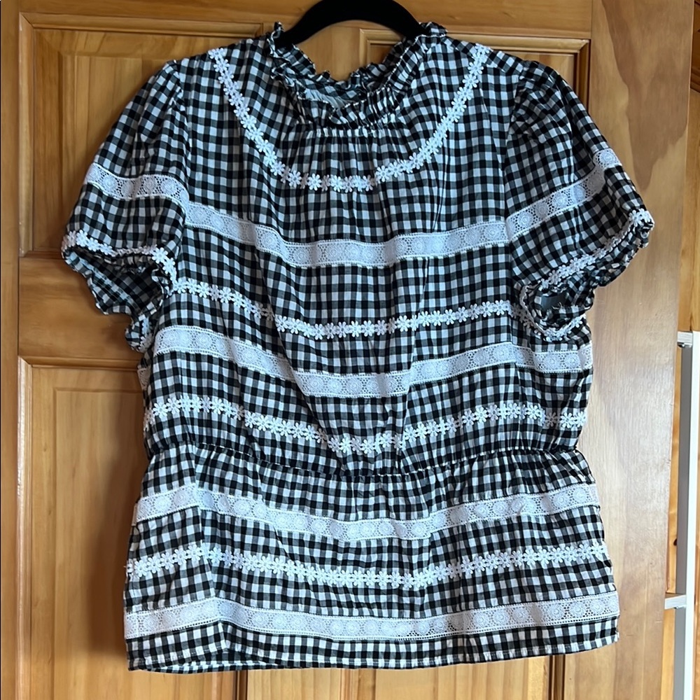 Adorable peplum waist gingham shirt